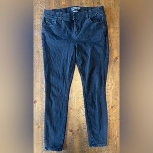 torrid Black Bombshell Skinny Jeans. Size 18T. Premium Stretch.